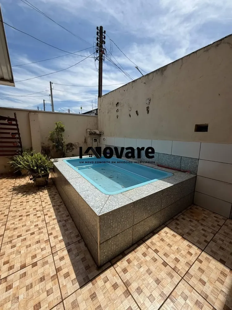 Casa, 4 quartos, 20 m² - Foto 1