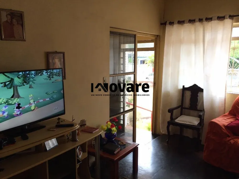 Casa, 5 quartos, 130 m² - Foto 1