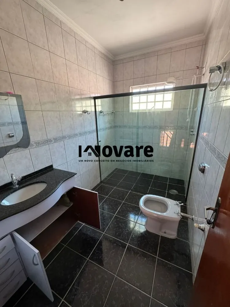 Casa, 3 quartos, 210 m² - Foto 1