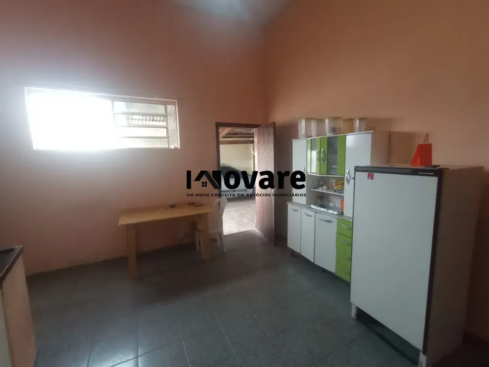 Casa, 1 quarto, 241 m² - Foto 1