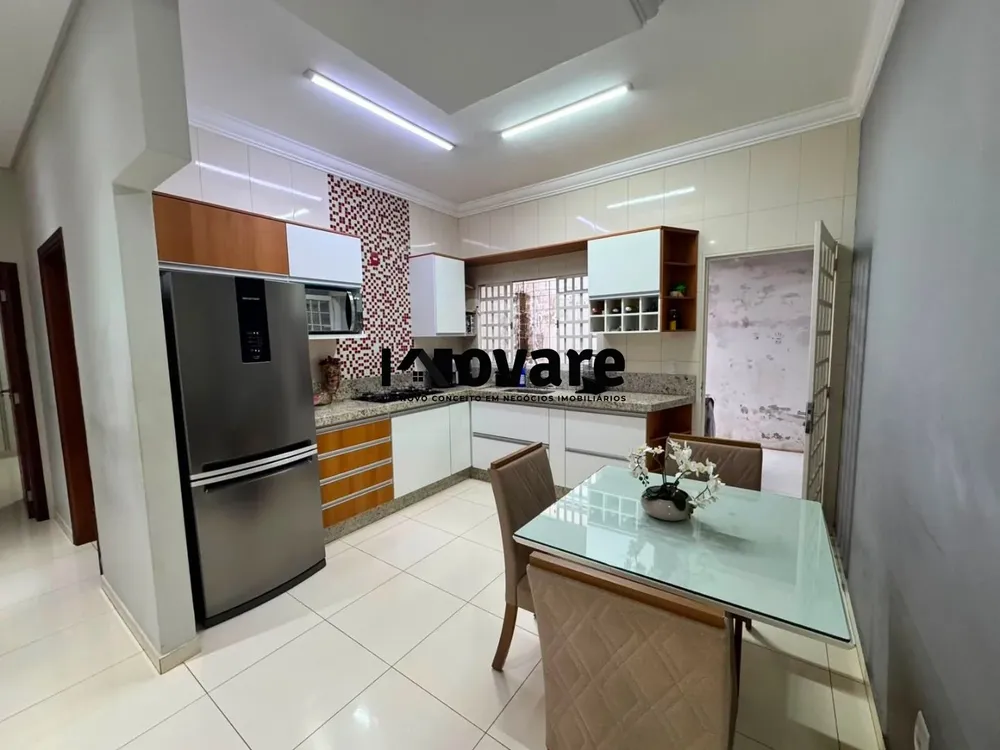 Casa, 3 quartos, 170 m² - Foto 2