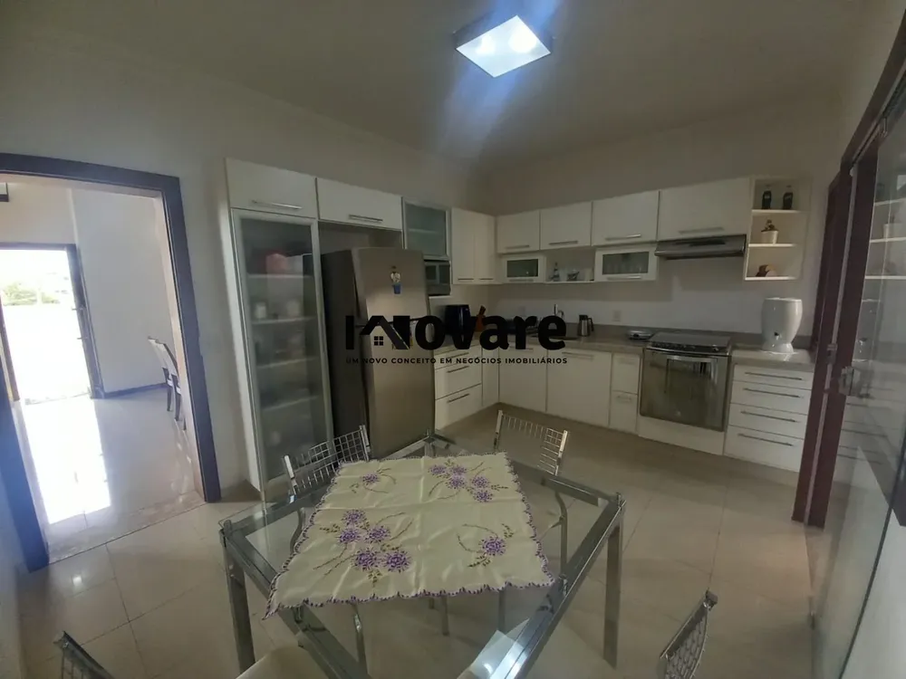 Casa, 3 quartos, 230 m² - Foto 1