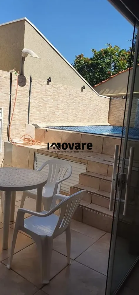 Casa, 3 quartos, 197 m² - Foto 1