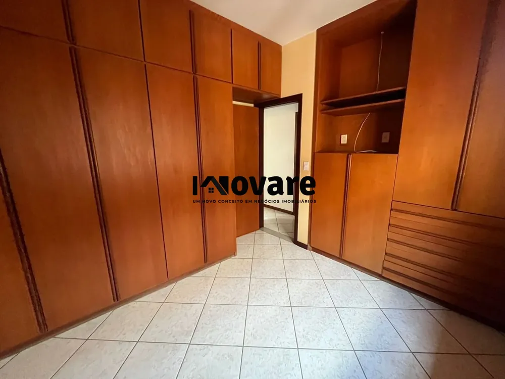 Casa, 4 quartos, 250 m² - Foto 2