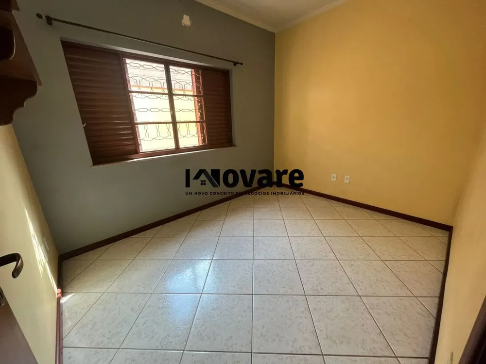 Casa, 4 quartos, 250 m² - Foto 3