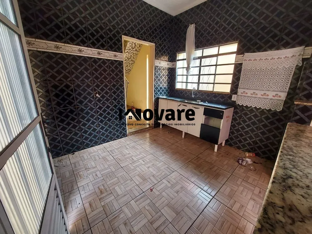 Casa, 3 quartos, 200 m² - Foto 1