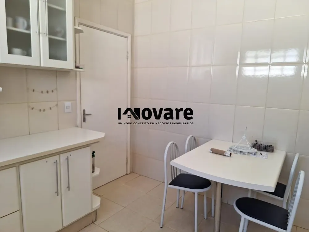 Casa, 3 quartos, 261 m² - Foto 1
