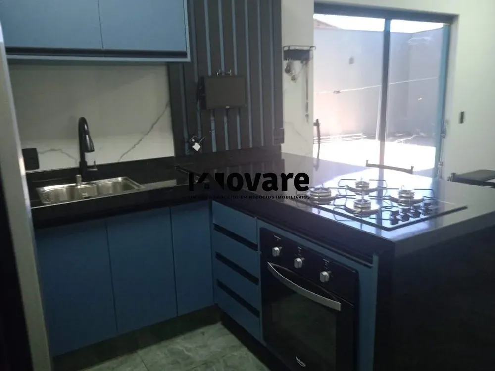 Casa, 4 quartos, 212 m² - Foto 1