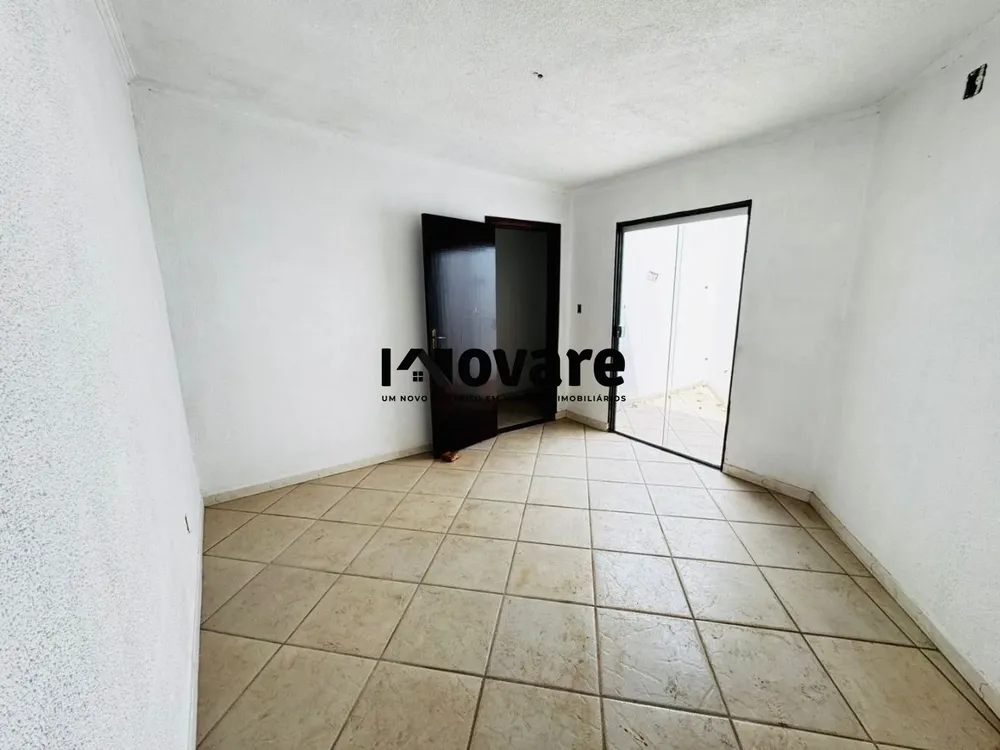 Casa, 3 quartos, 180 m² - Foto 1
