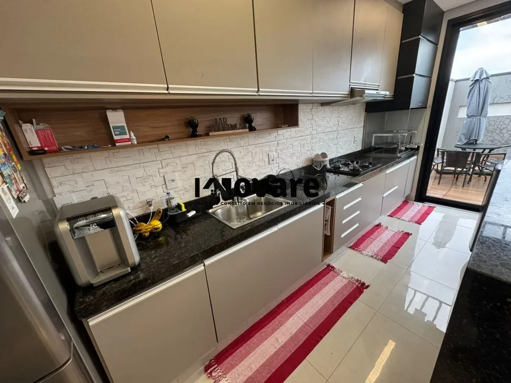 Casa, 3 quartos, 169 m² - Foto 2