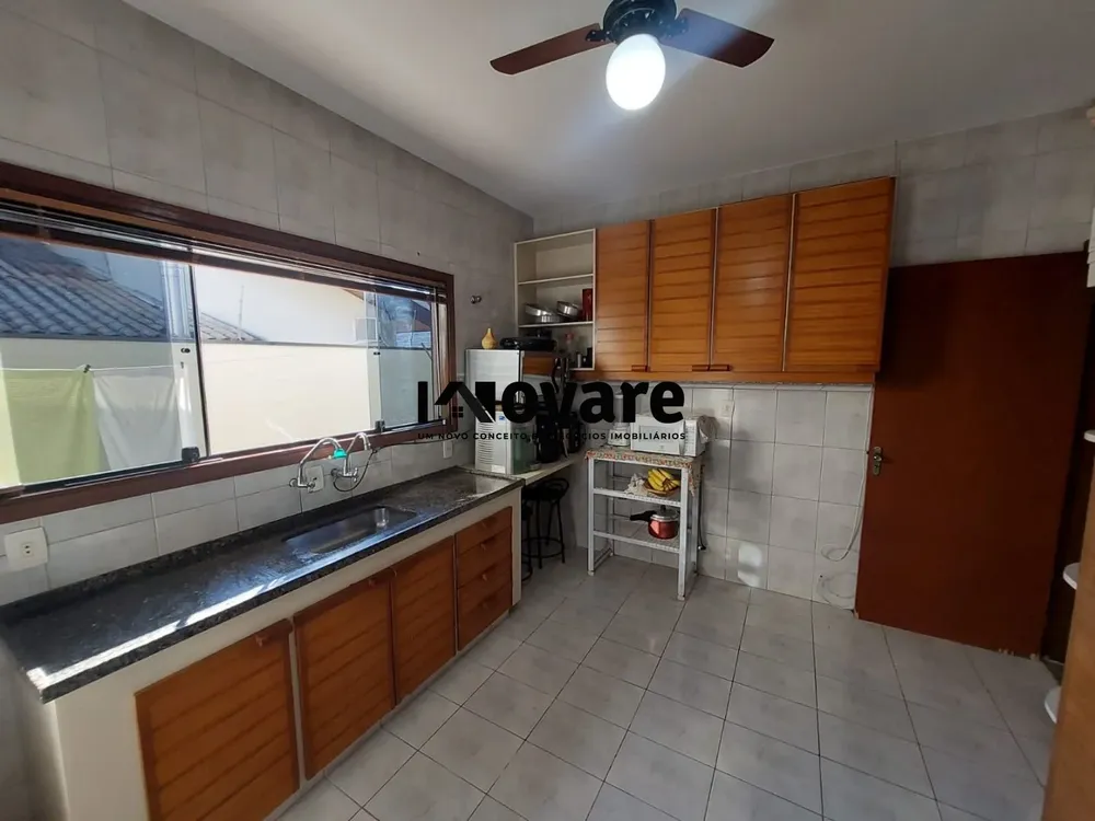 Casa, 3 quartos, 178 m² - Foto 2