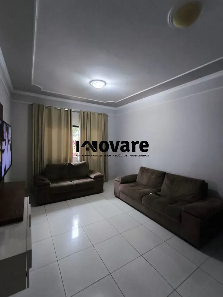 Casa, 4 quartos, 152 m² - Foto 2
