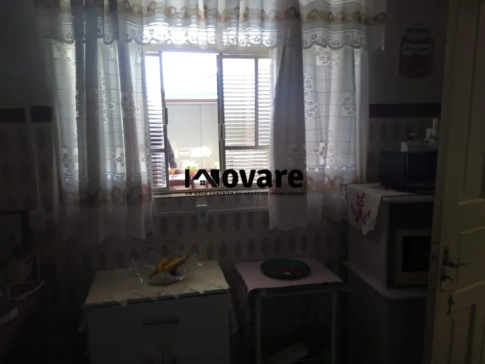Casa, 3 quartos, 180 m² - Foto 2