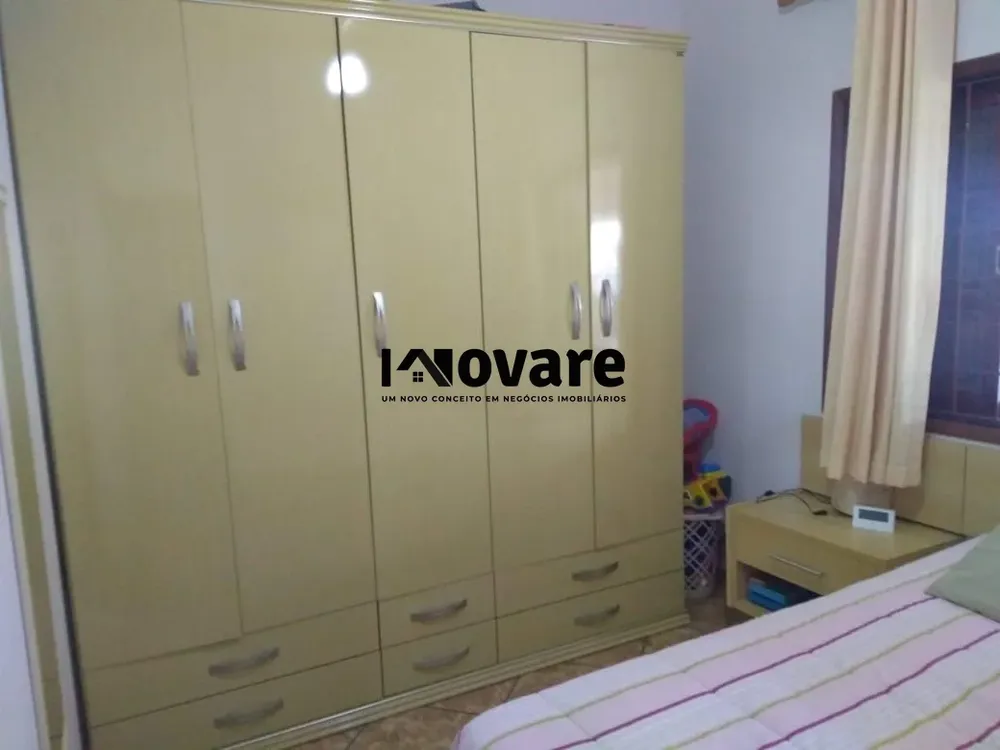 Casa, 3 quartos, 180 m² - Foto 1
