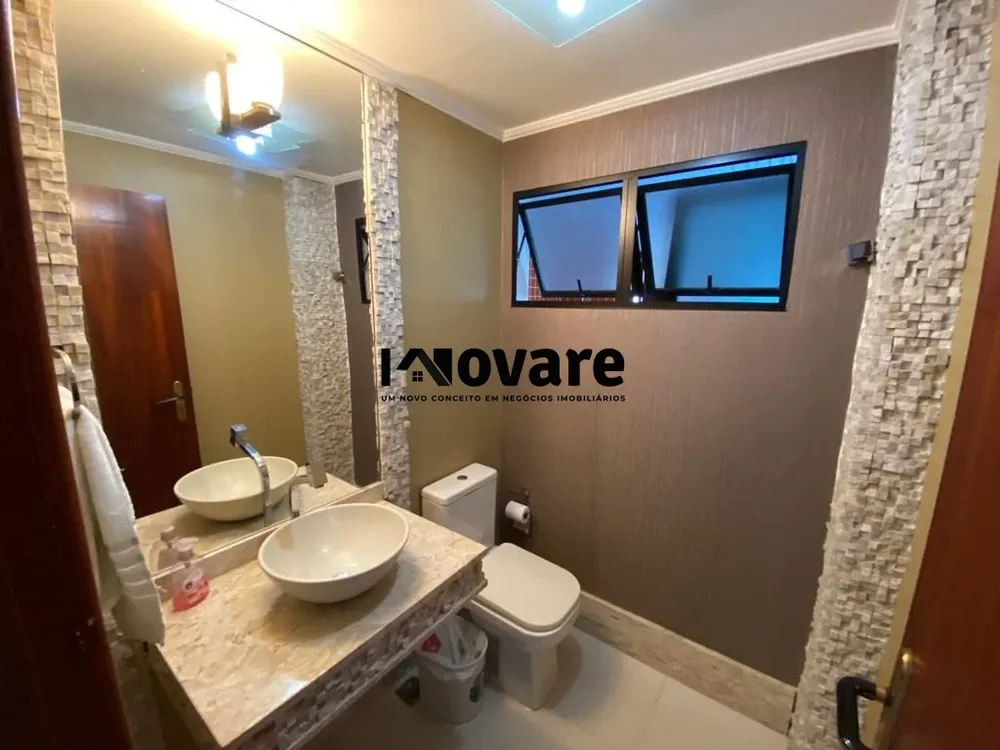 Apartamento, 3 quartos, 208 m² - Foto 1