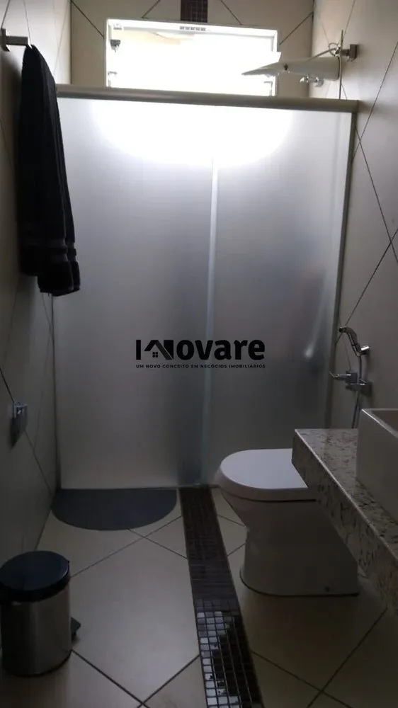 Casa, 4 quartos, 237 m² - Foto 2