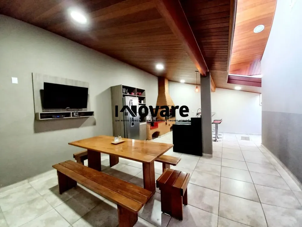 Casa, 3 quartos, 200 m² - Foto 2