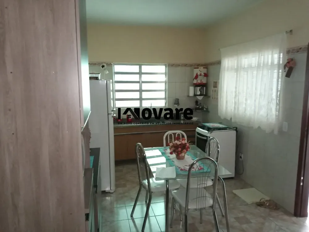 Casa, 3 quartos, 200 m² - Foto 1