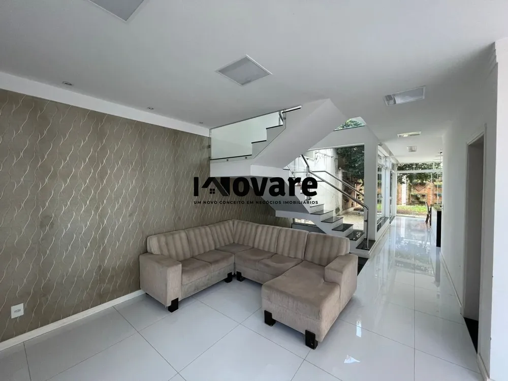 Casa, 3 quartos, 280 m² - Foto 1