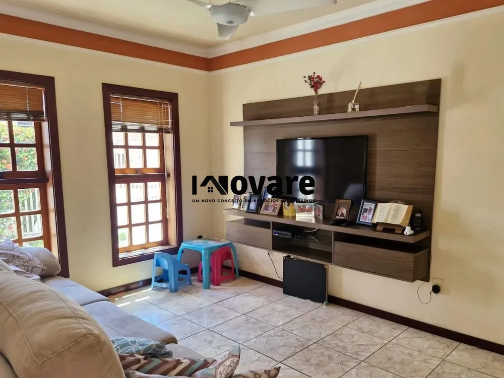 Casa, 3 quartos, 172 m² - Foto 1