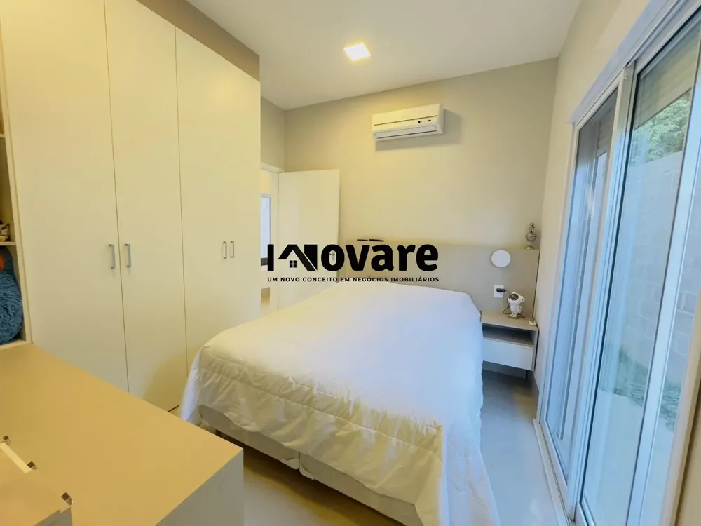 Casa, 3 quartos, 212 m² - Foto 1