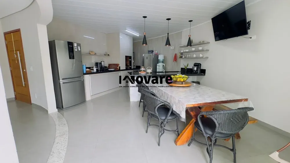 Casa, 4 quartos, 152 m² - Foto 2