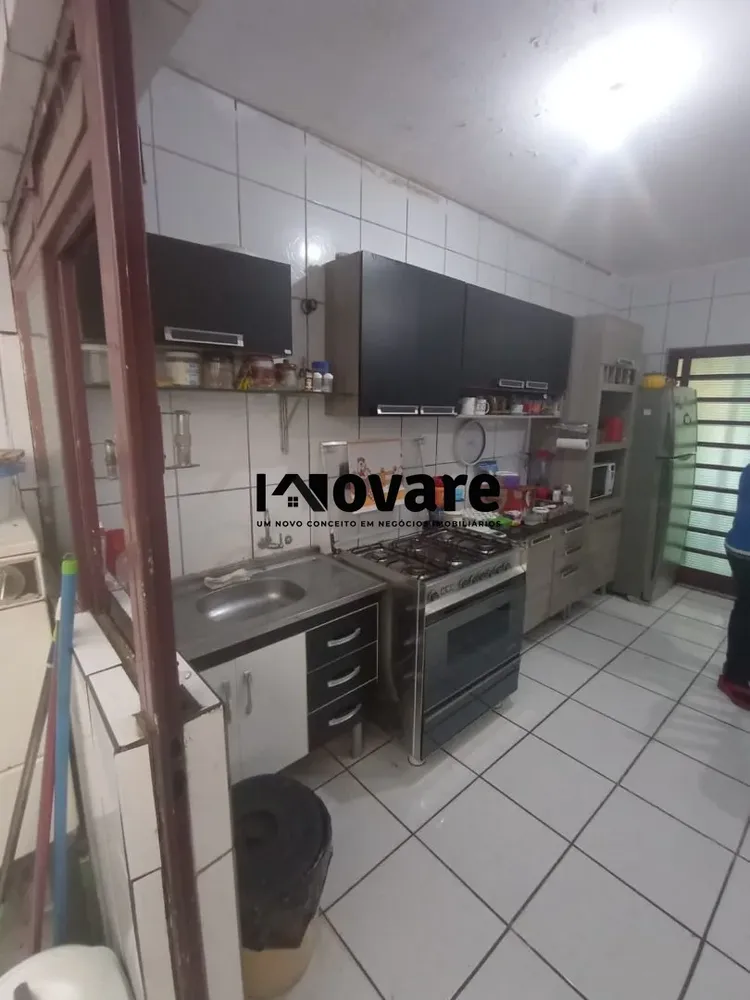 Casa, 3 quartos, 250 m² - Foto 4
