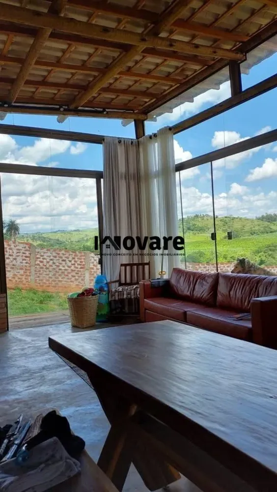 Sítio, 2 quartos, 1500 m² - Foto 1