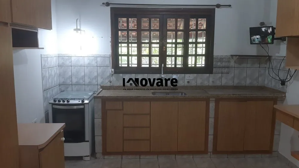 Sítio, 4 quartos, 302 m² - Foto 2