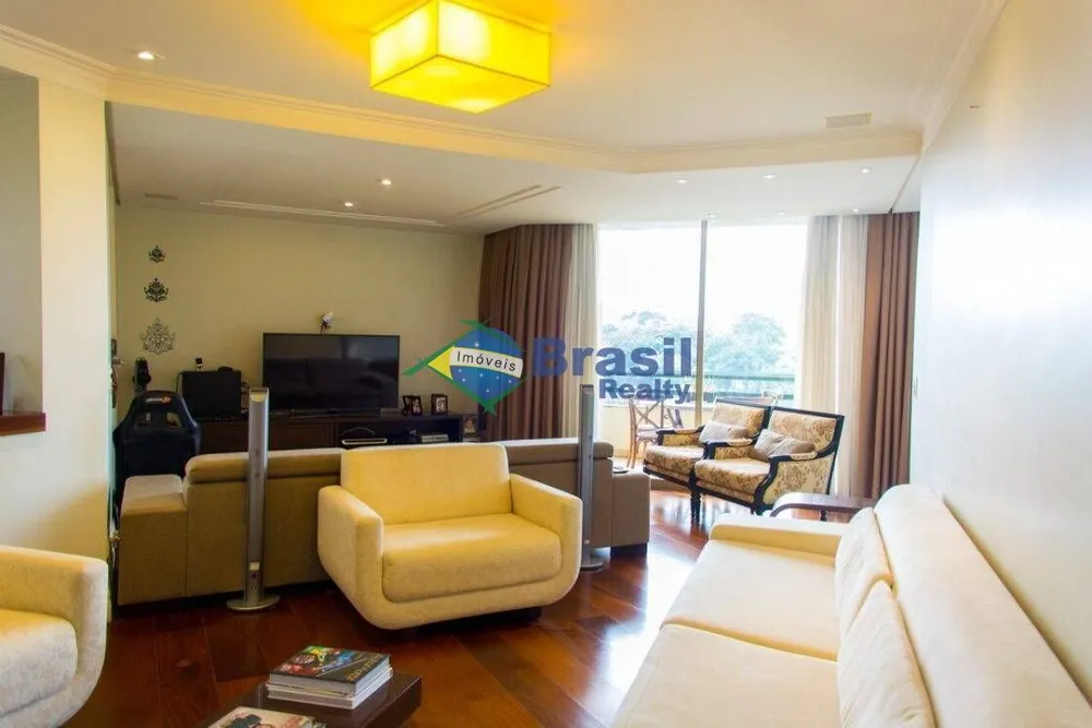 Apartamento, 3 quartos, 248 m² - Foto 1