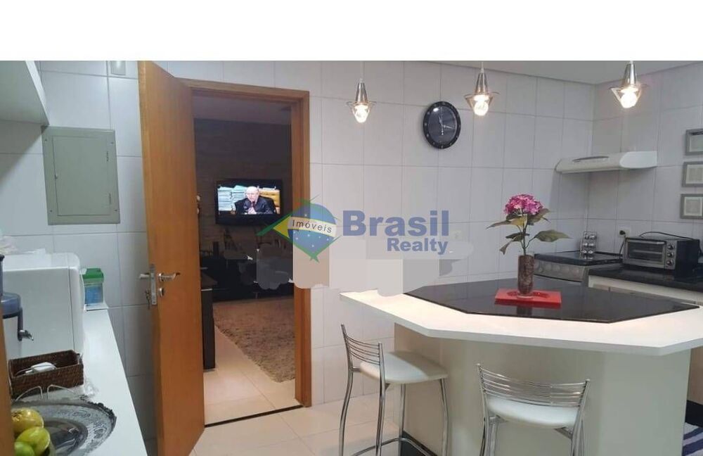 Apartamento à venda com 3 quartos, 130m² - Foto 2
