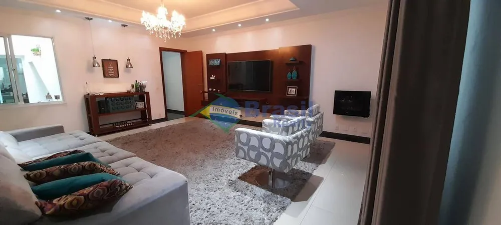 Sobrado, 4 quartos, 202 m² - Foto 1