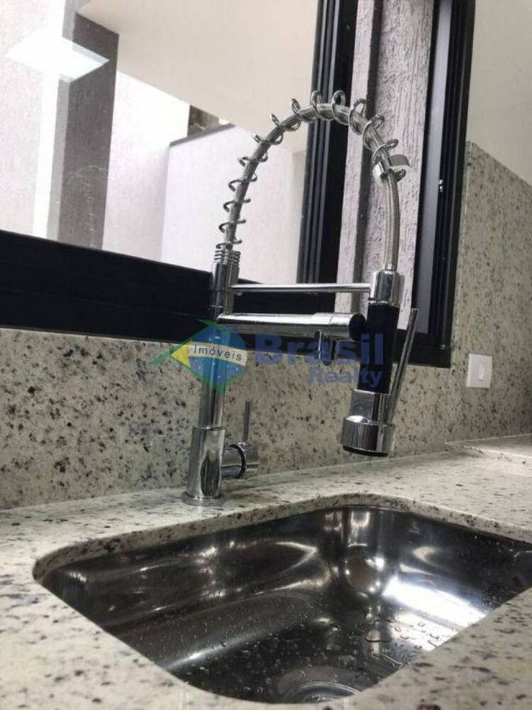 Sobrado à venda com 3 quartos, 94m² - Foto 2
