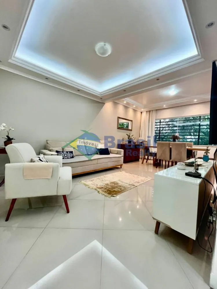 Sobrado, 4 quartos, 236 m² - Foto 1