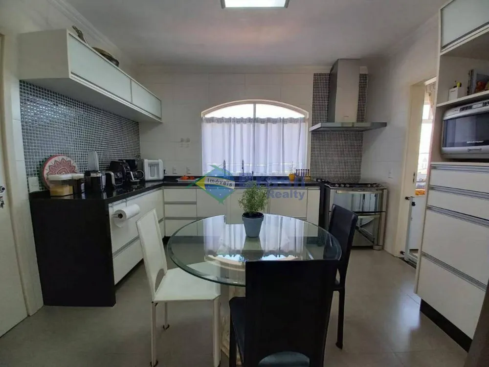 Apartamento, 3 quartos, 140 m² - Foto 4