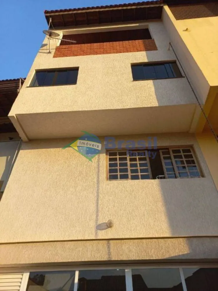 Sobrado, 3 quartos, 247 m² - Foto 3