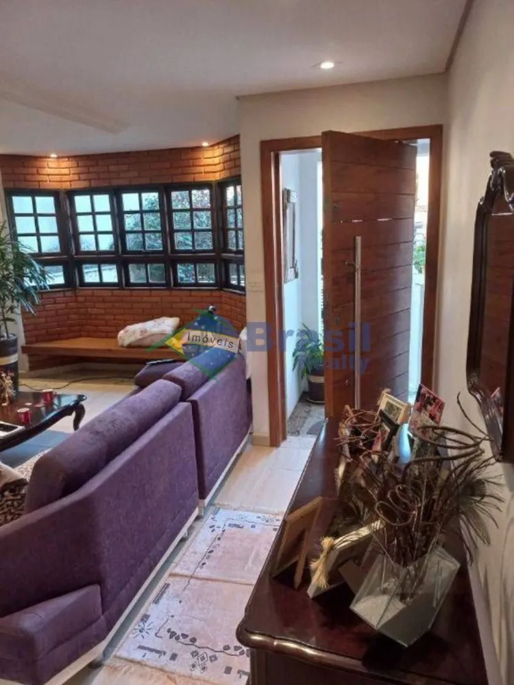 Sobrado, 3 quartos, 247 m² - Foto 1