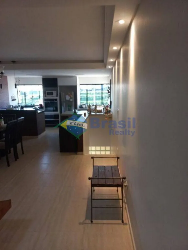 Sobrado, 3 quartos, 247 m² - Foto 2