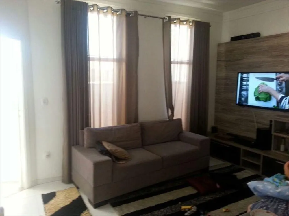Casa, 3 quartos, 220 m² - Foto 6