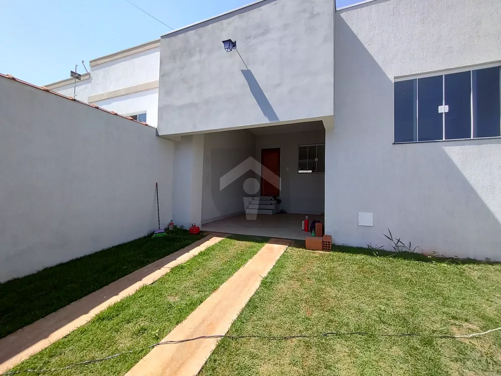 Casa à venda com 3 quartos, 140m² - Foto 2