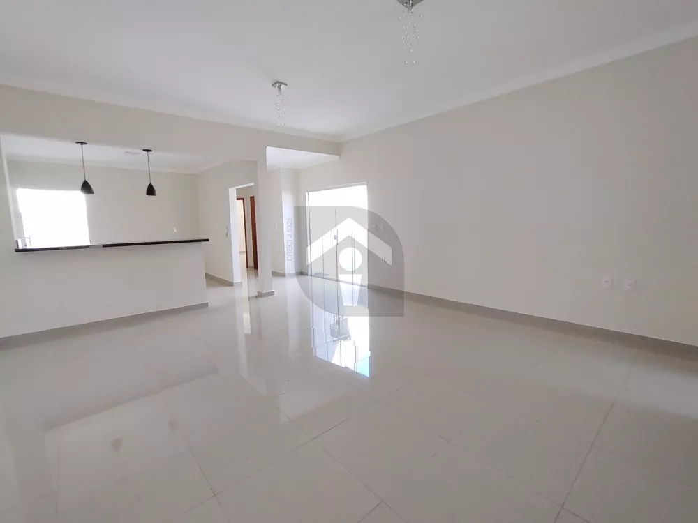 Casa à venda com 3 quartos, 140m² - Foto 3