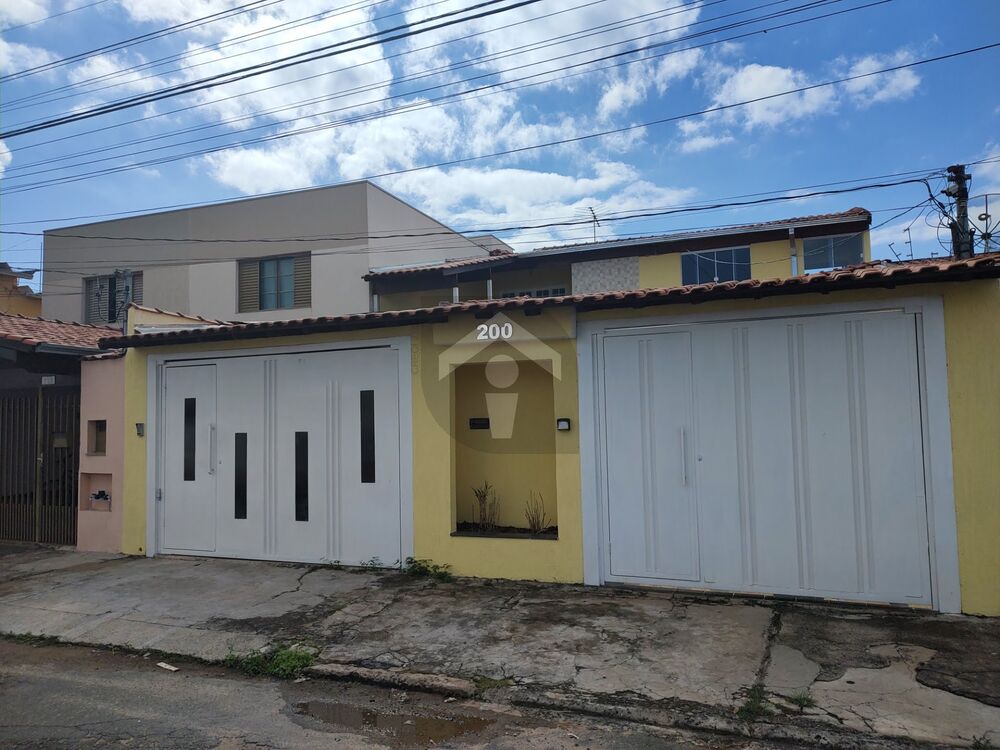 Casa, 3 quartos, 250 m² - Foto 1