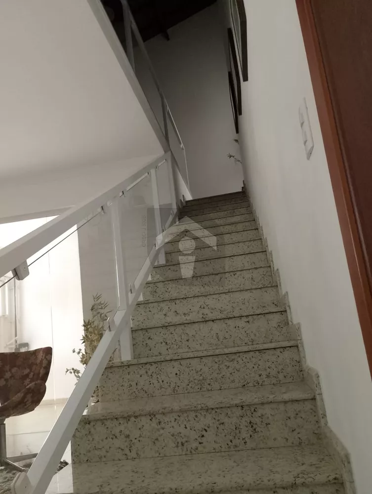 Casa, 3 quartos, 184 m² - Foto 4