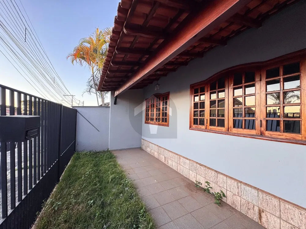Casa, 3 quartos, 220 m² - Foto 4