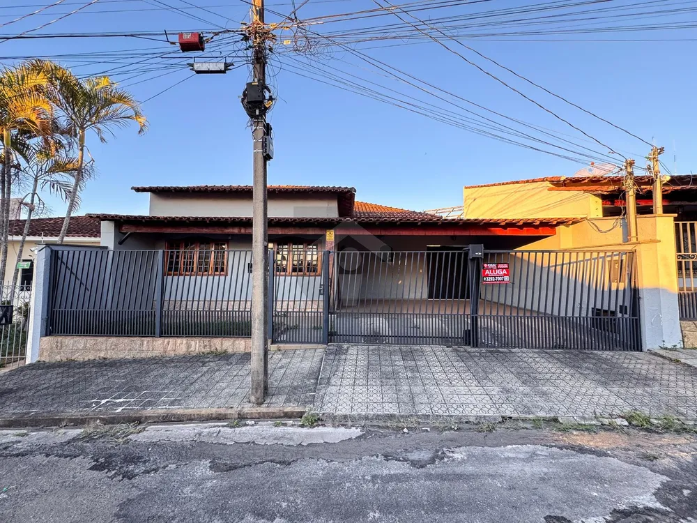 Casa, 3 quartos, 220 m² - Foto 1