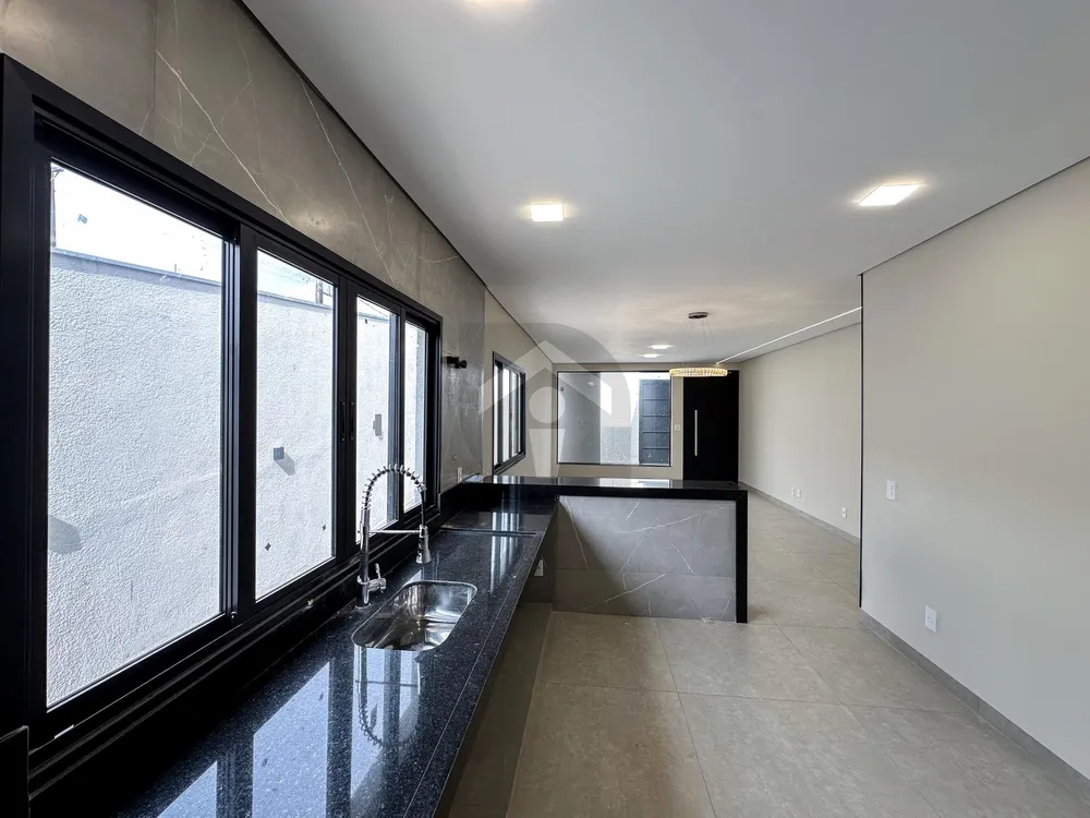 Casa, 3 quartos, 260 m² - Foto 2