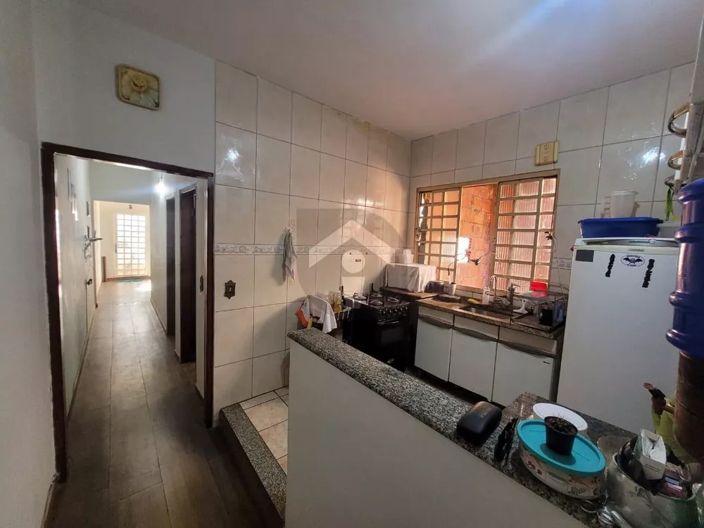 Casa, 5 quartos, 240 m² - Foto 2