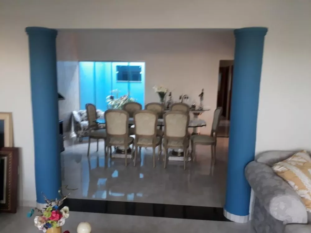 Casa à venda com 3 quartos, 300m² - Foto 5