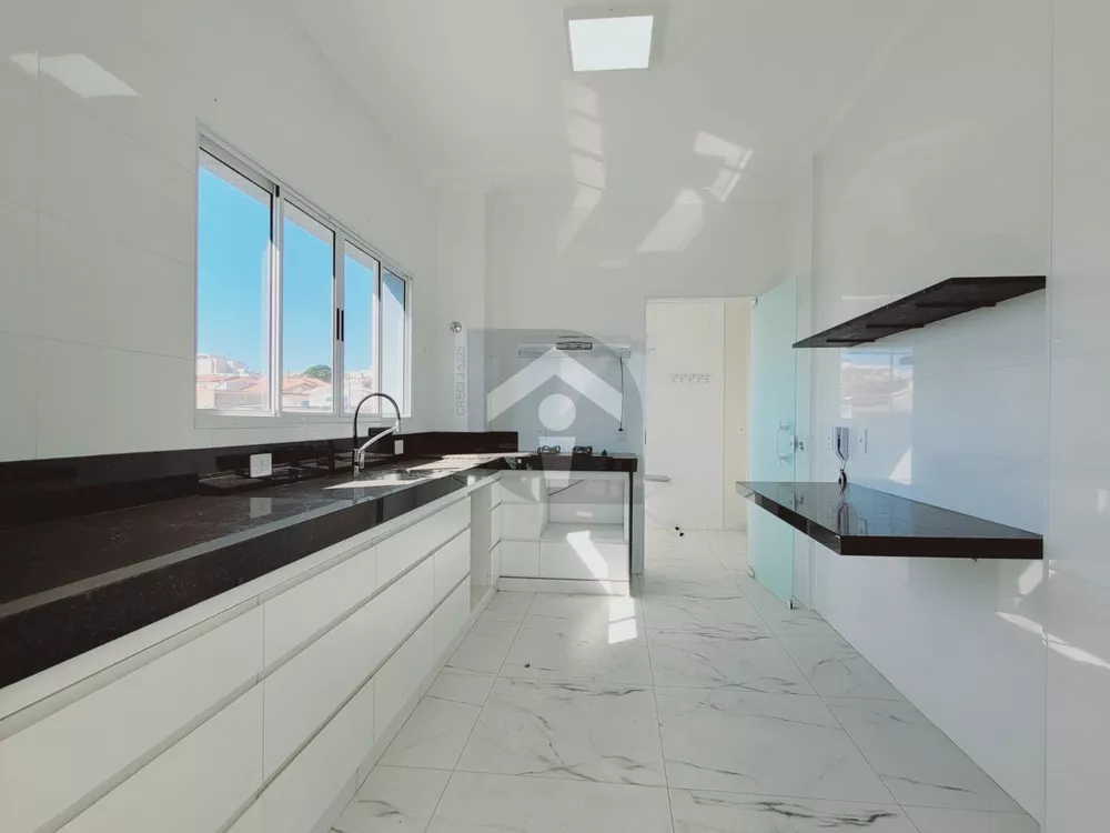 Apartamento, 3 quartos, 140 m² - Foto 2
