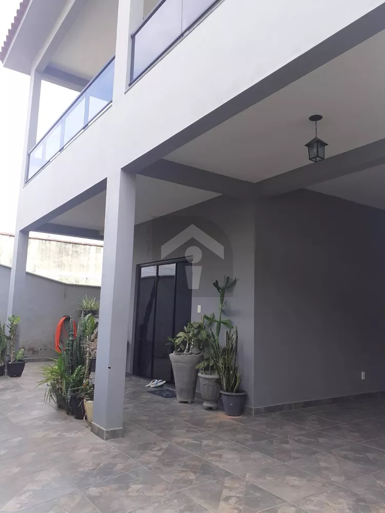 Casa, 4 quartos, 434 m² - Foto 1